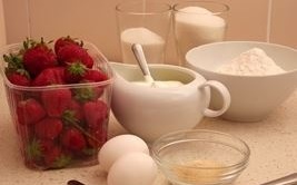 tort iz klubniki ingredienty