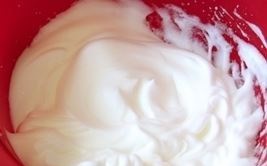 tort ptichje moloko belki