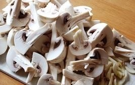 omlet s gribami chesnok